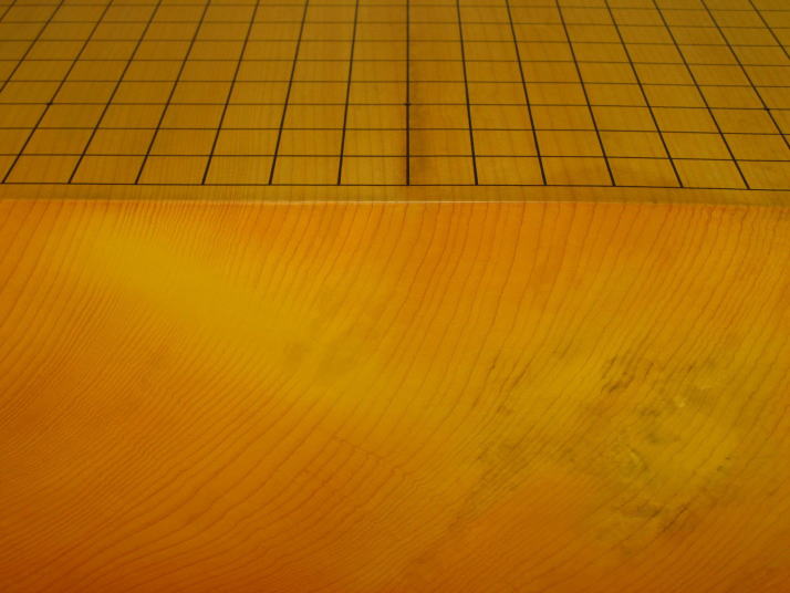【直販割】囲碁・貴重・巨匠・平井芳松作・本榧柾目５寸６分碁盤と根来漆碁笥付 囲碁